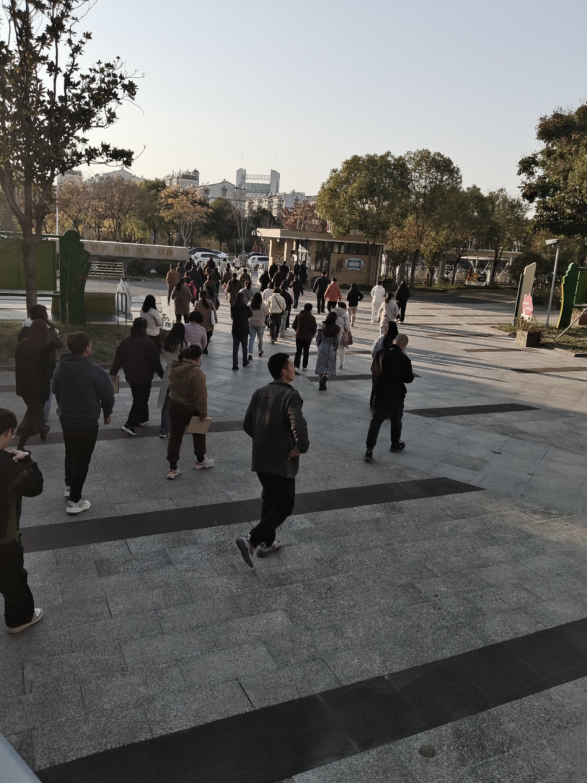 微信图片_20251120151203.jpg