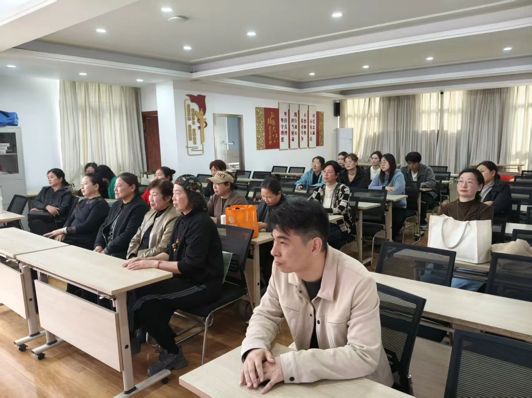 微信图片_2026-04-12_105118_938.jpg